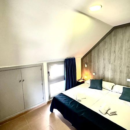 Hostal Myd Pantano Pelayos de la Presa Eksteriør billede