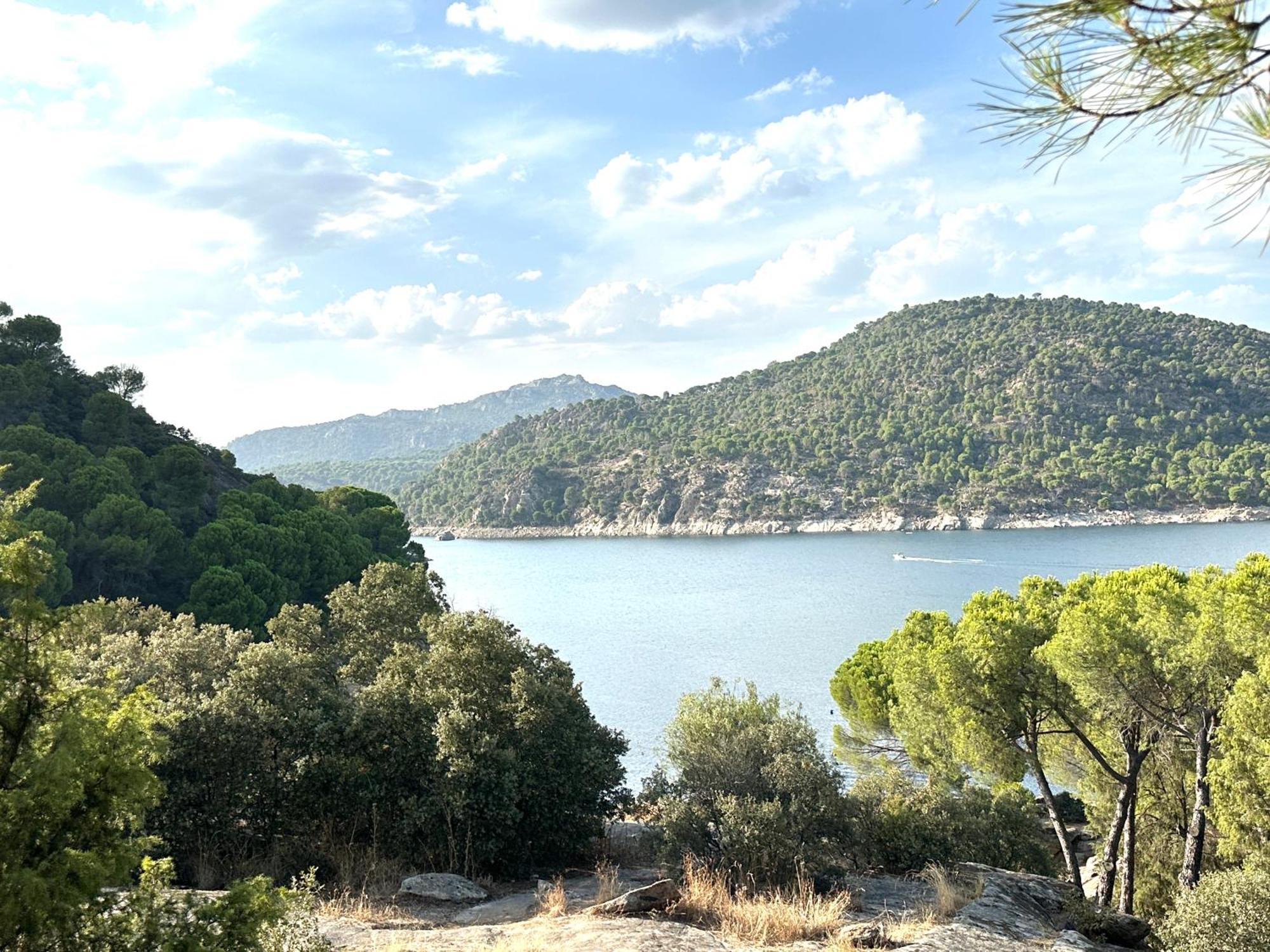 Hostal Myd Pantano Pelayos de la Presa Eksteriør billede