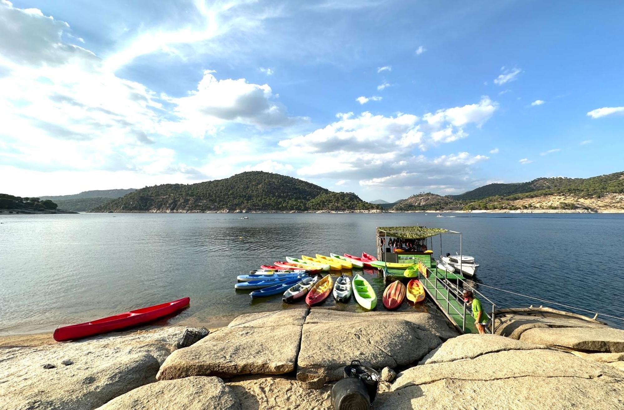 Hostal Myd Pantano Pelayos de la Presa Eksteriør billede